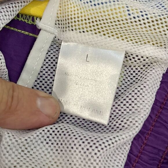 Ike Behar New York Lined Crab Swim Trunks. Size Large. - Picture 6 of 9